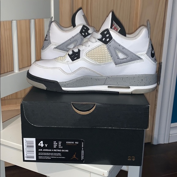 Air Jordan White Cement - Picture 2 of 5